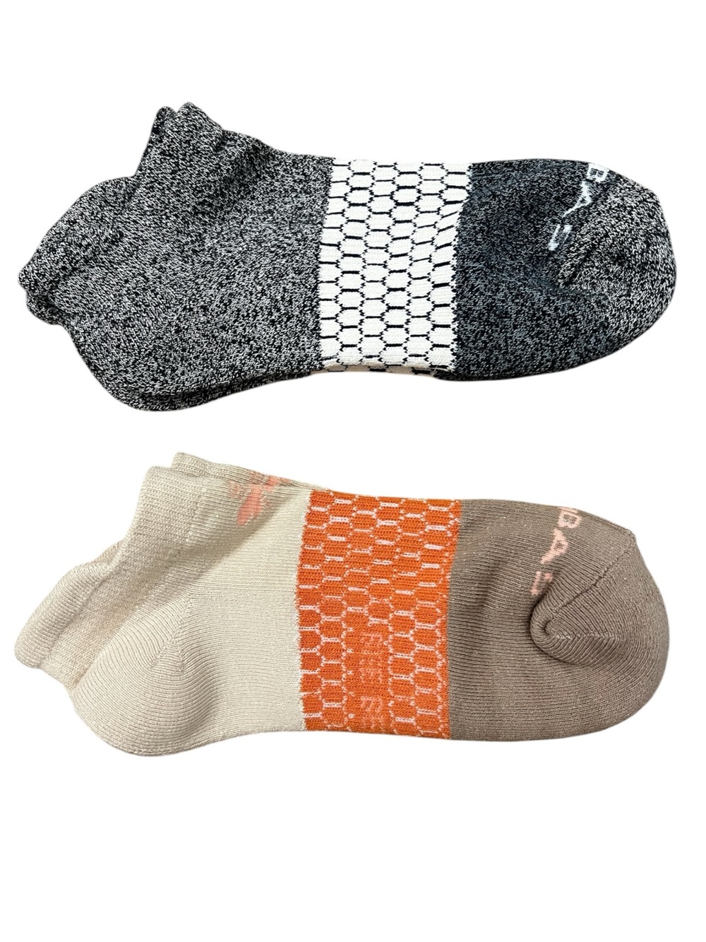 Set of 2 Women’s Bombas Ankle Socks M Comfort Cotton Blend Casual Athleisure